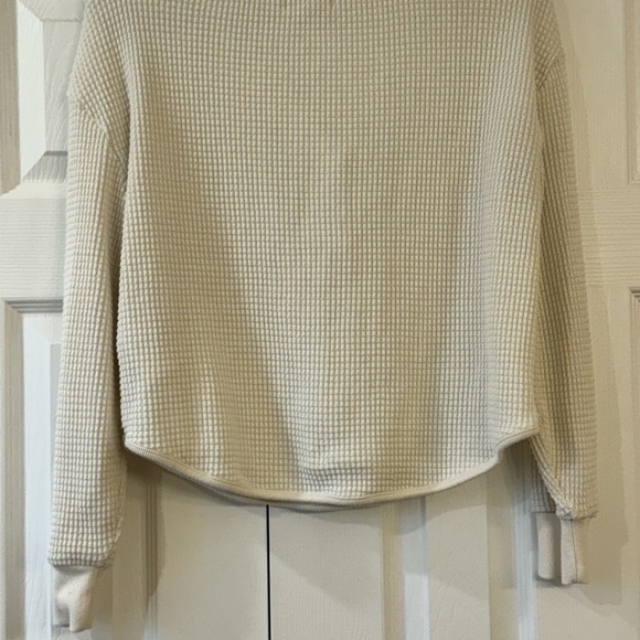 Madewell Brushed Waffle V-Neck Tee - Picture 3 of 6